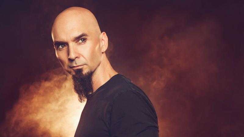 CARLOS ESCOBEDO: Gira Teatros 2023/24