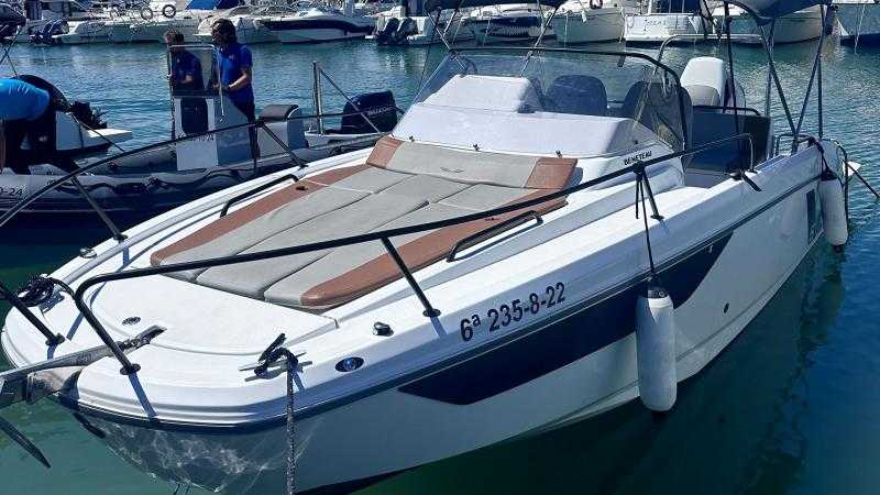 BENETEAU 8