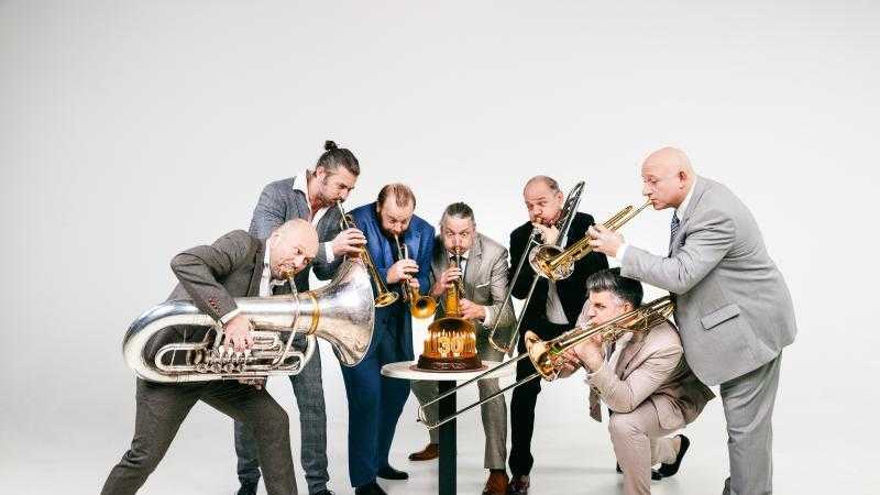 Cartel: 27/09/24 - MNOZIL BRASS - 20:00 H.