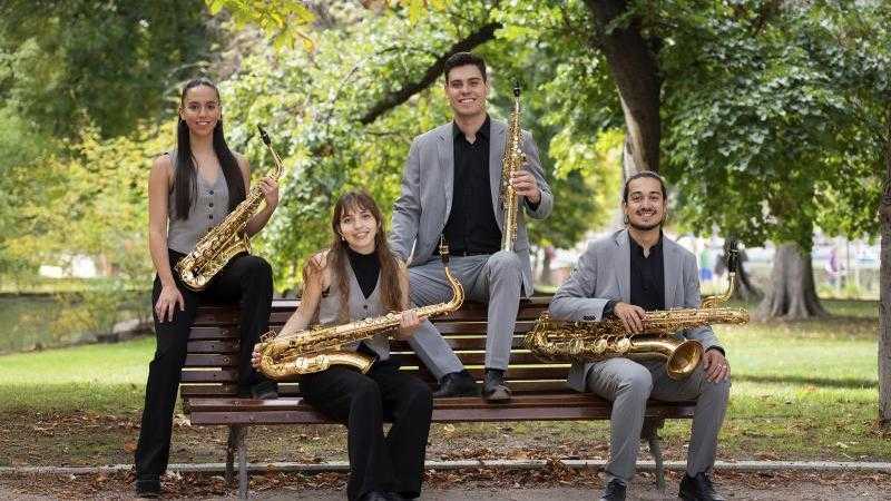 POSTALES DESDE EL OTRO LADO DEL MUNDO SYNTHÈSE QUARTET