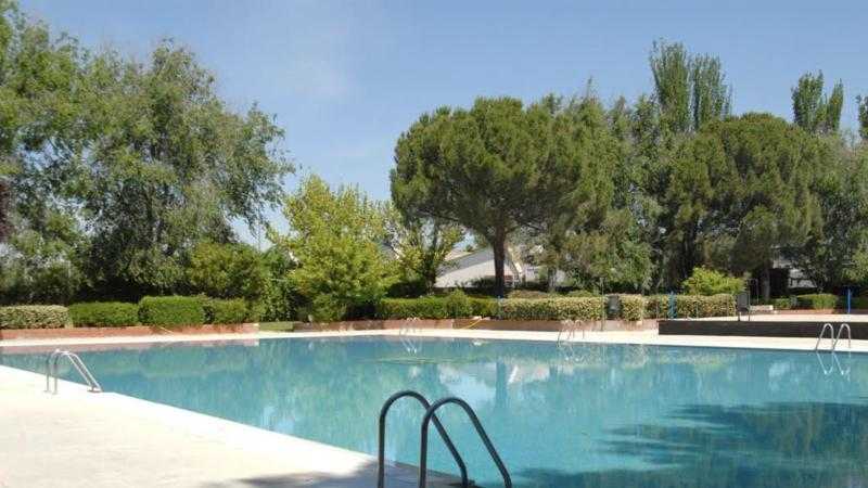 PISCINA DE VERANO 