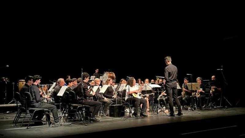 CONCIERTO DE MÚSICA MODERNA Y ORQUESTA DE GUITARRAS AVANZADA