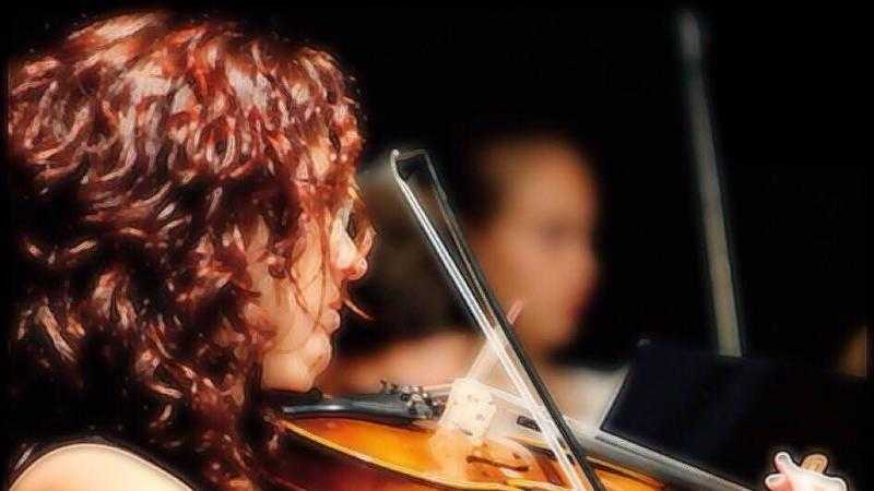 MÚSICA Y MOVIMIENTO E INICIACIÓN Y ORQUESTA DE CUERDAS DE PRINCIPIANTES