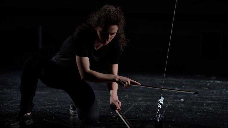 UN VIOLÍN INMENSO