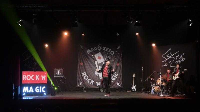 MAXIA. “ROCK ‘N’ MAGIC” · MAGO TETO