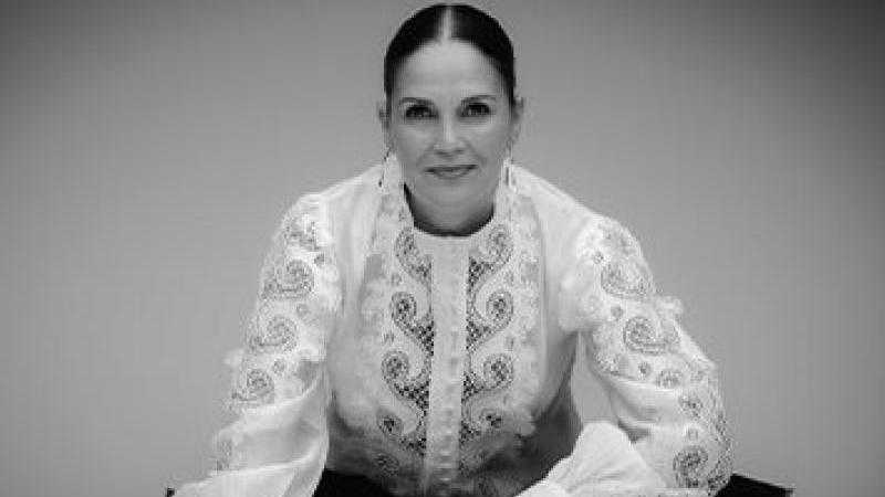 SONIA MIRANDA Y PARTICIPACIÓN DE ARTISTAS LOCALES