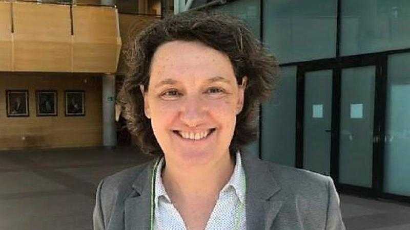 CONFERENCIA  ¿QUÉ HAY DE MALO EN LA PROSTITUCIÓN? , BEATRIZ GIMENO