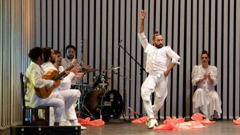 DEBAJO DE LOS PIES_ Eduardo Guerrero