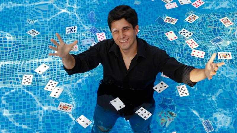 ENSUEÑOS by Jorge Luengo