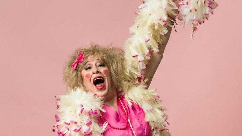 CABARET CANALLA. ROSA CHICLE