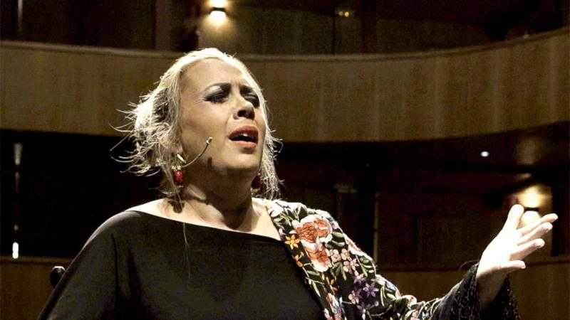 AROA CALA presenta “35 AÑOS CANTAORA”