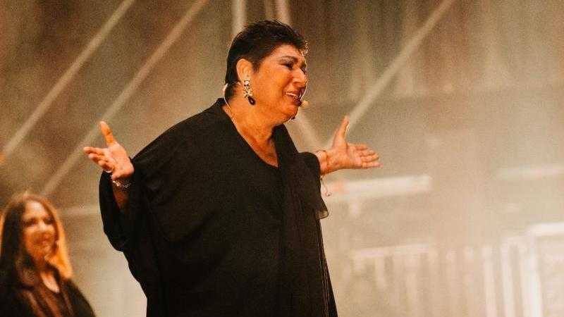 REMEDIOS AMAYA, MONTSE CORTÉS, LA FABI, JOSEMI CARMONA, JOSÉ SERRANO, ISRAEL GUTIÉRREZ “Piraña”, ÁLVARO LLANOS, LOS CHEROKEE