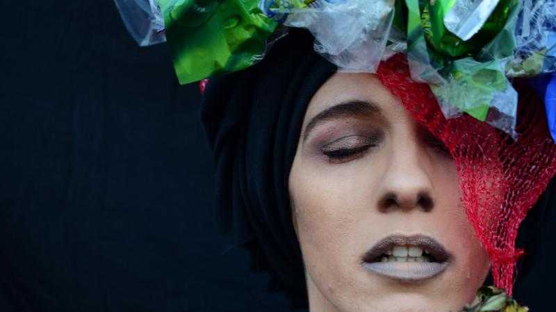 SARA JIMÉNEZ EN COMPAÑÍA