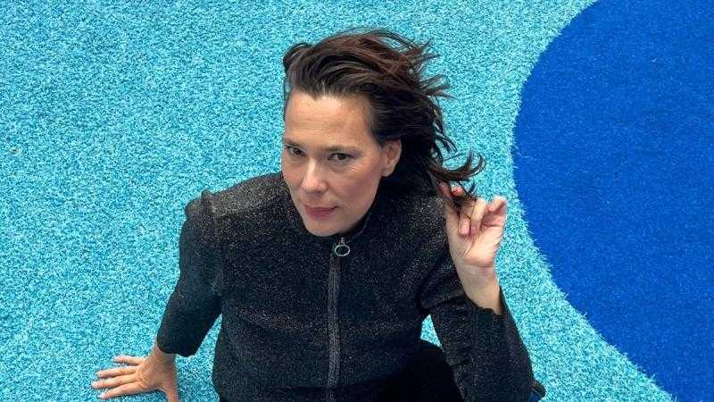 LAETITIA SADIER (Francia)