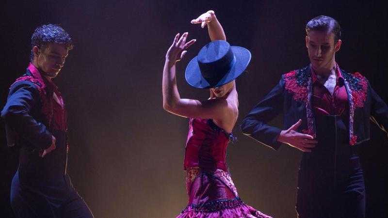 DANZAS SOLEMNES. FESTIVAL DE DANZA