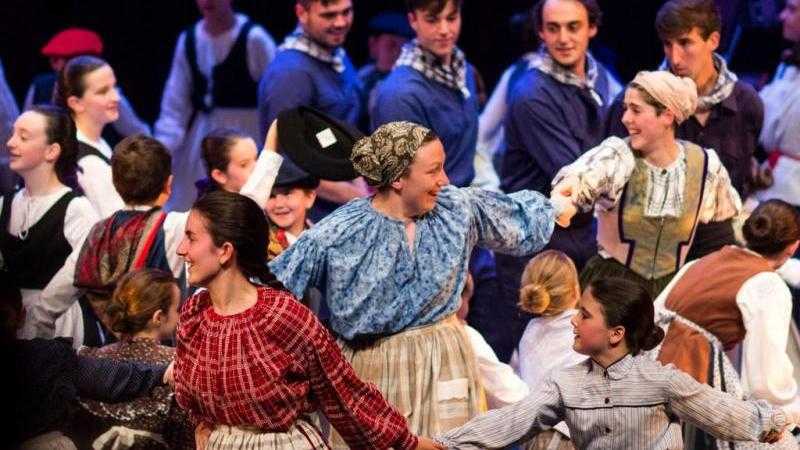 Eraiki Dantza Taldea 