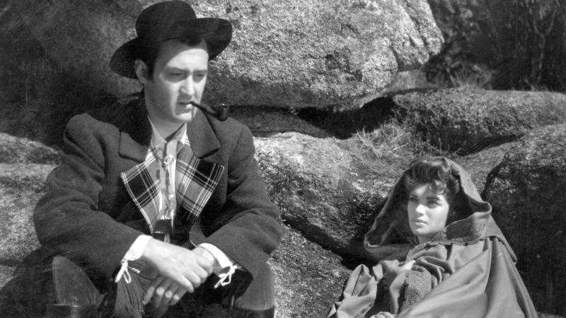 Un hombre va por el camino (1949)