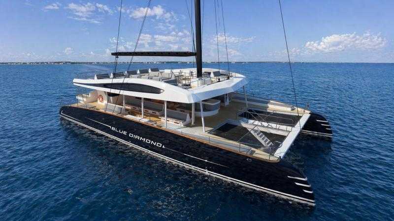 CATAMARAN BLUE DIAMOND