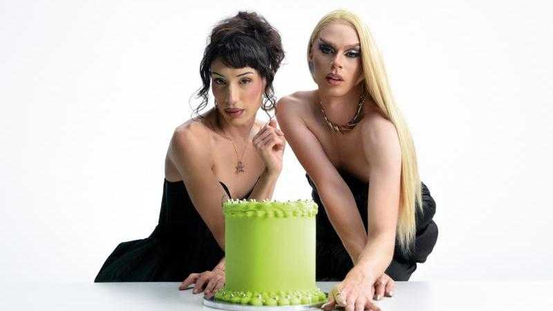 The House of Show: HAPPY BDAY SHOWGIRLS
