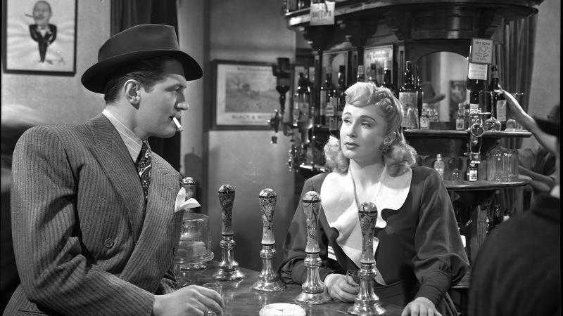Siempre llueve en domingo (It Always Rains on Sunday,1947)