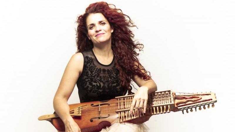 ANA ALCAIDE