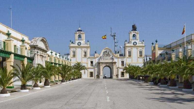 Visita a la BASE NAVAL DE LA CARRACA				 				