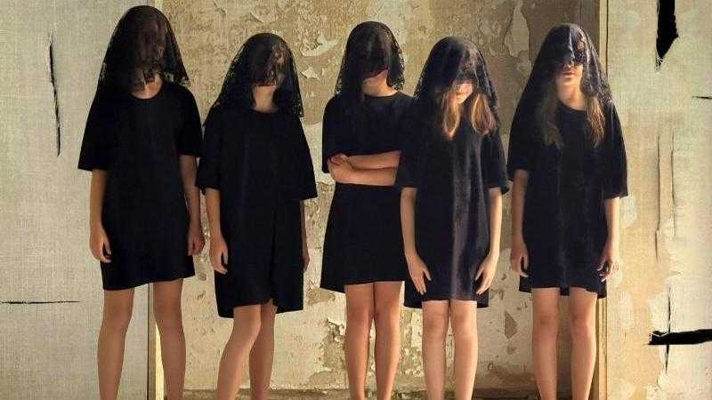 LAS HIJAS DE BERNARDA