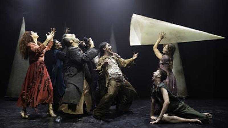 1/12/26 - DIVINAS PALABRAS (RED CYL) - 20:30 H.