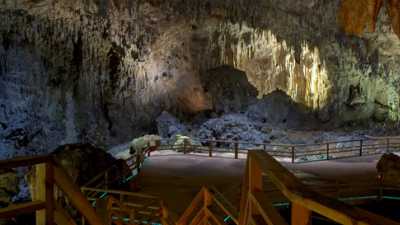 Visita a la Cuevona de Ardines